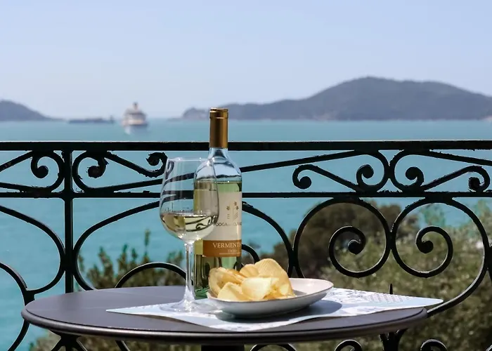 Stella Di Mare - Mytouristhome